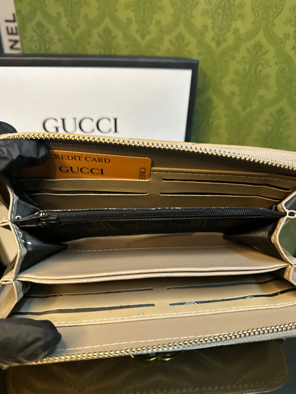 Gucci