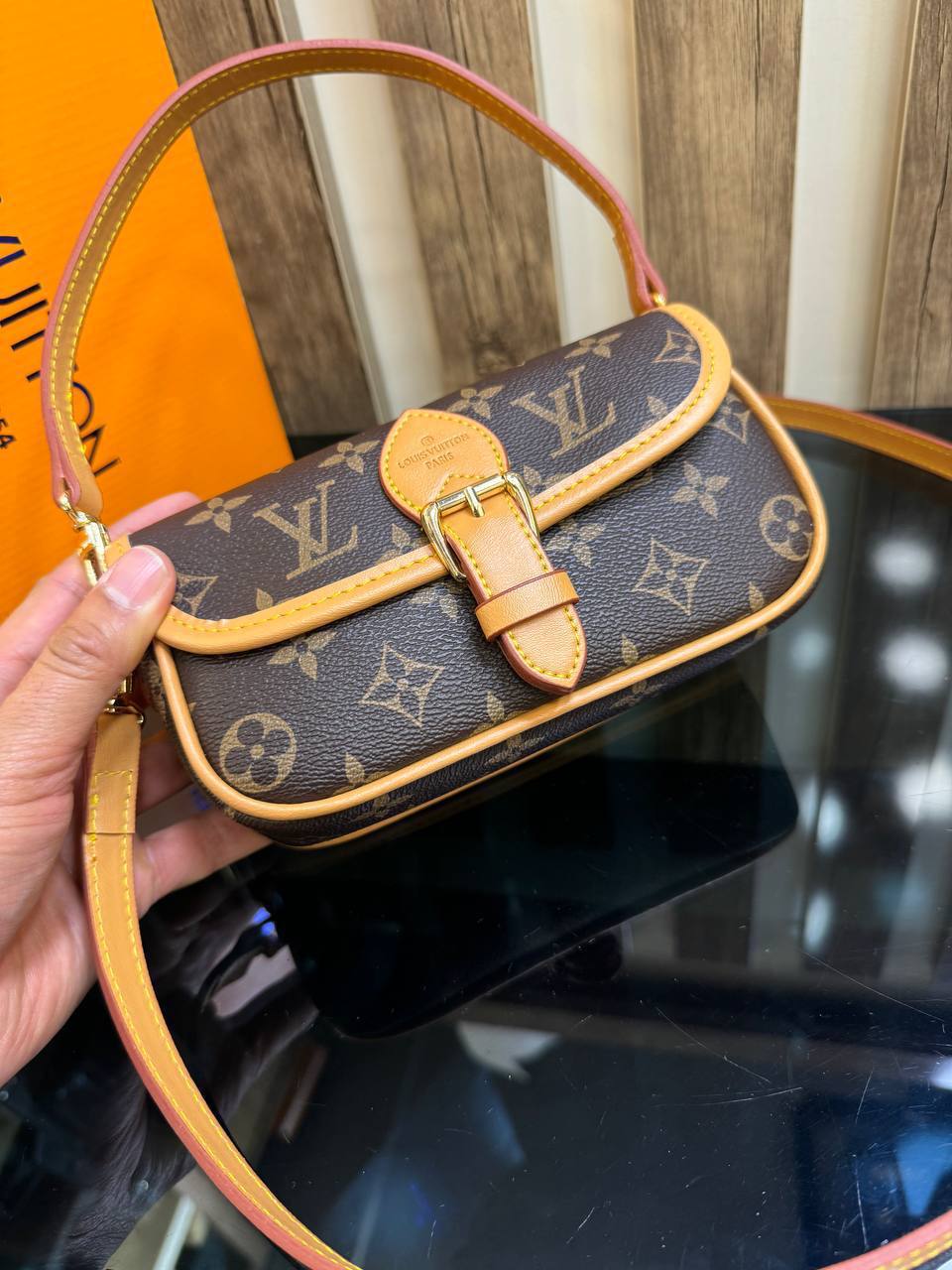 Louis Vuitton Diane ba￼g