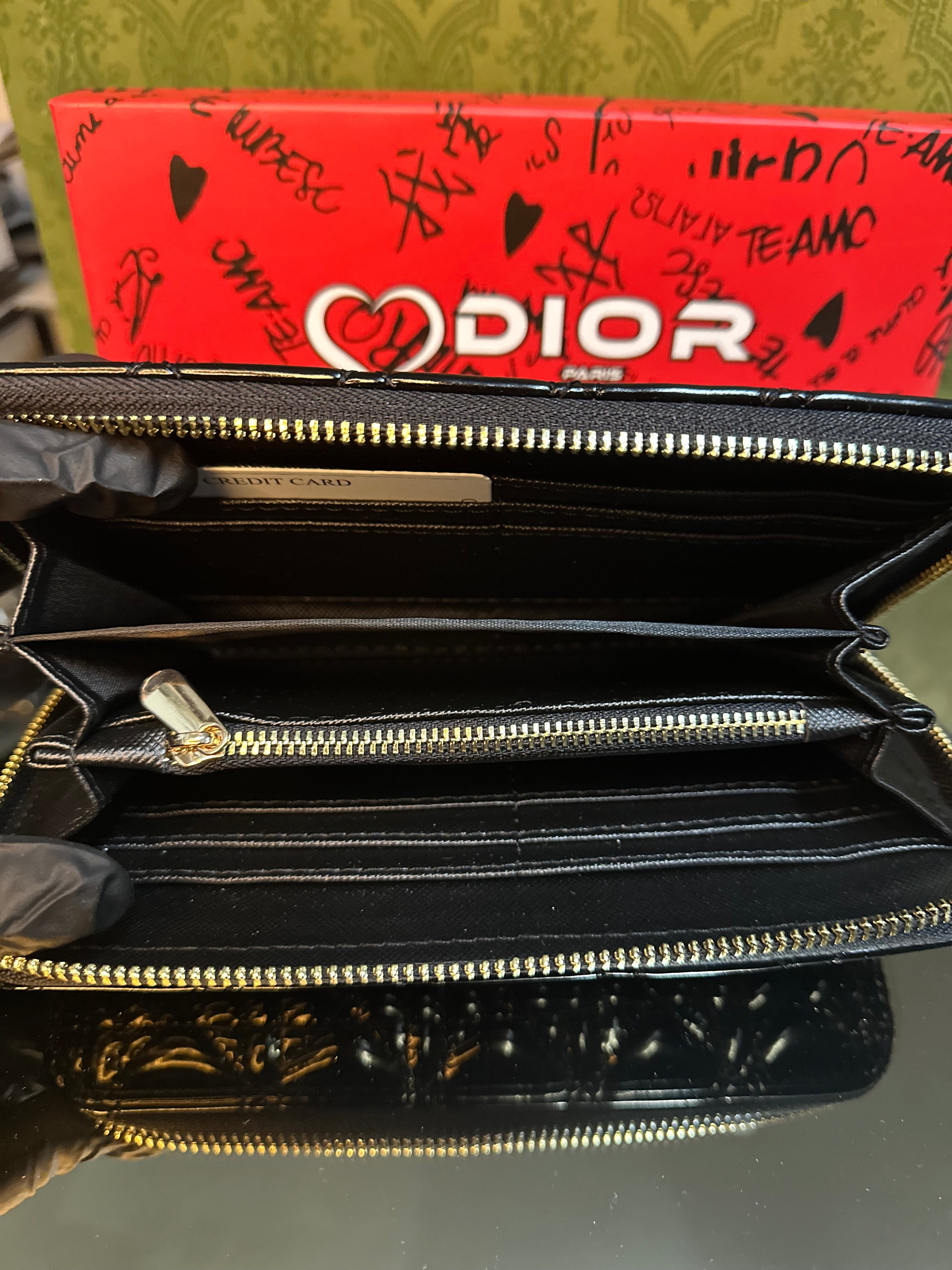 Dior