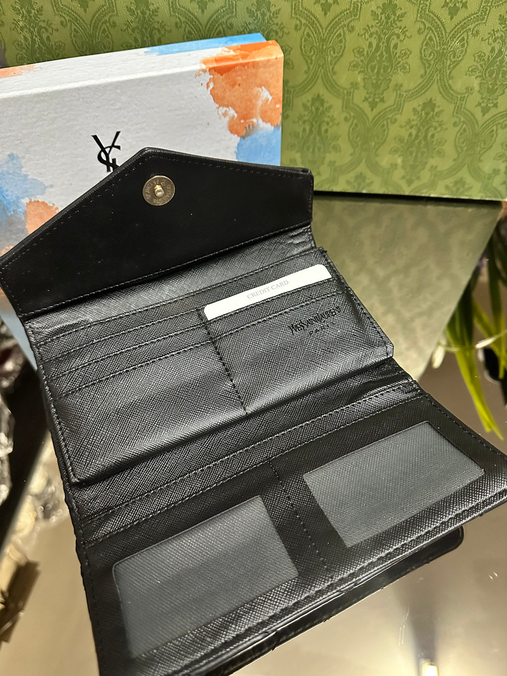 YSL μαυρο