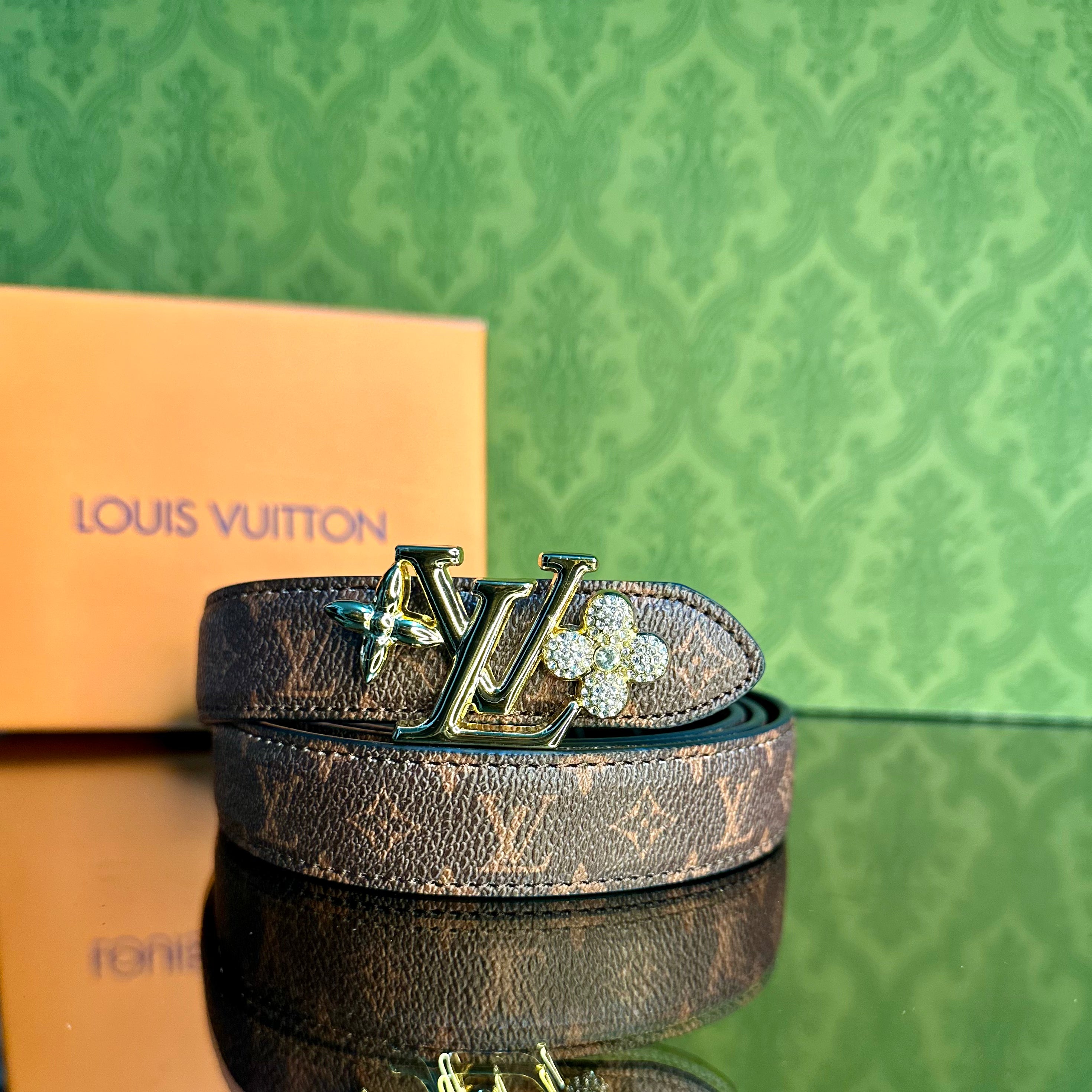￼ Louis Vuitton Δερμάτινη ζώνη διπλής όψεως καφέ και μαύρο￼