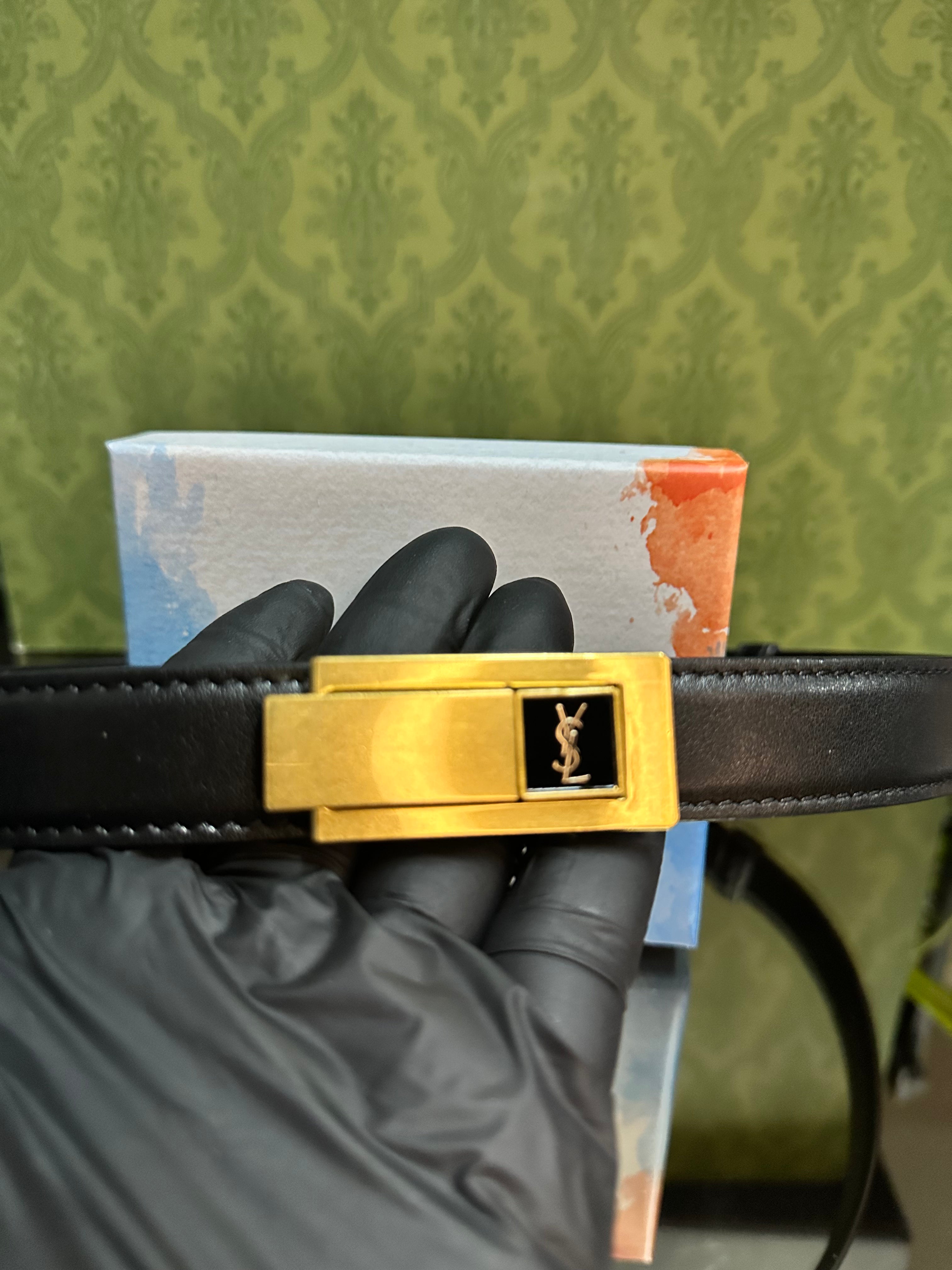 Ysl Δερμάτινη ζώνη￼